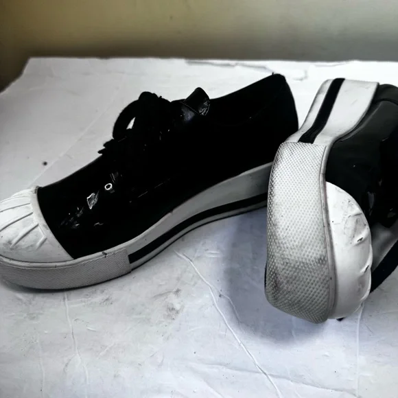 Miu Miu Patent Leather Vernis Rubber Cap Toe Platform Sneakers Flats Shoe Lace 8 - Picture 8 of 16